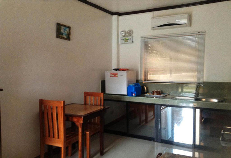 Dining Room 7