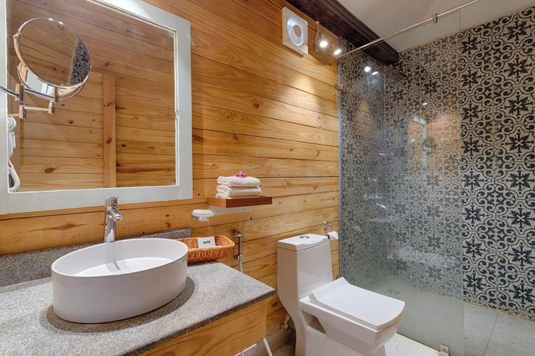 Bathroom 4, Stone Wood Jungle Resort, Uttara Kannada