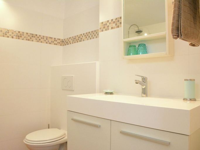Bathroom 4, Farmhouse Retreat, Fernelmont, Namur