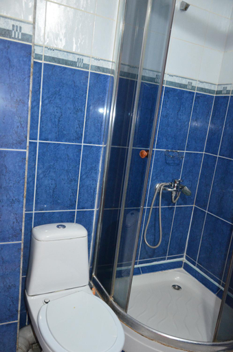 Bathroom 2, Hotel Kezdesu, Almaty