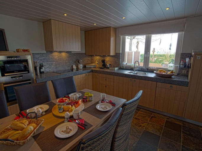 Private kitchen, Holiday Home for the Kuckelkorn Family, Schouwen-Duiveland