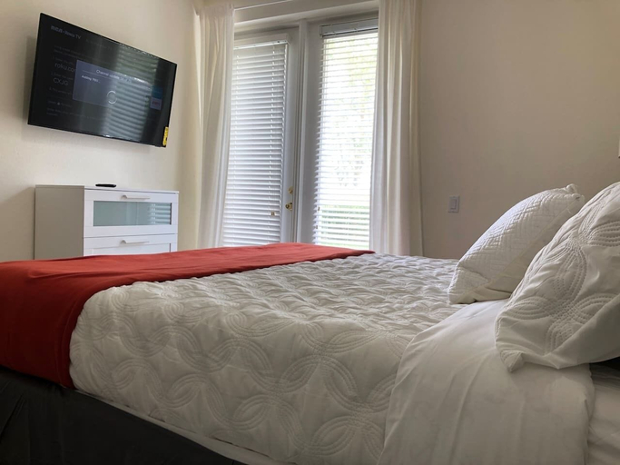 Bedroom 2, Tideview 11 · Super Clean Home Away From Home. Sleep 12+, Orange