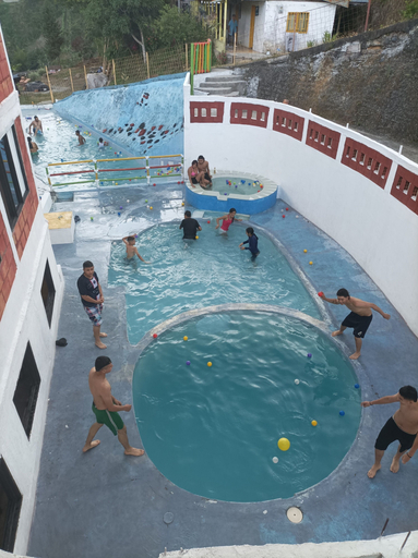Sport & Beauty 5, Sandunga, Santuario
