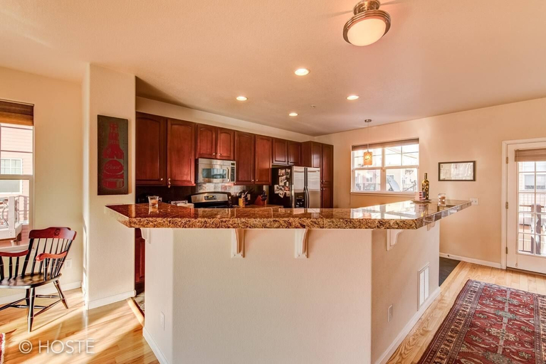 Others 3, 3BR Downtown Townhome /w Stunning Balcony Views!, El Paso