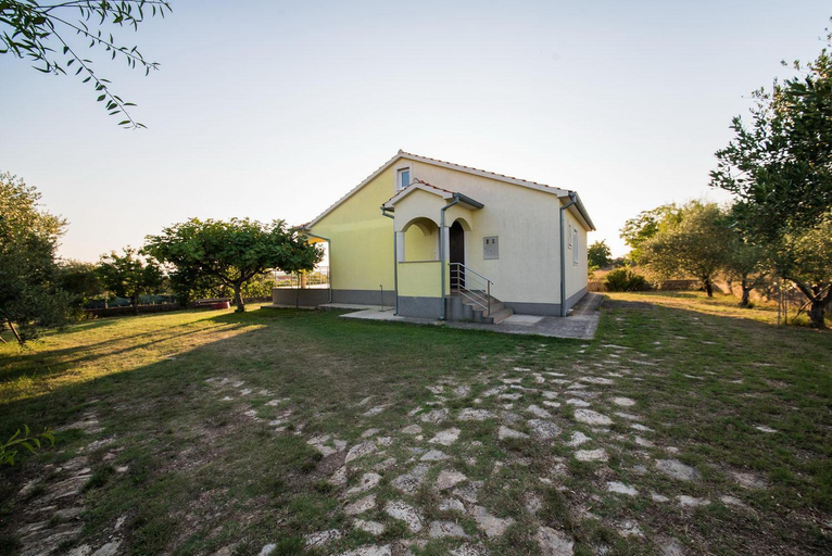 Others 4, Dubis House, Zemunik Donji