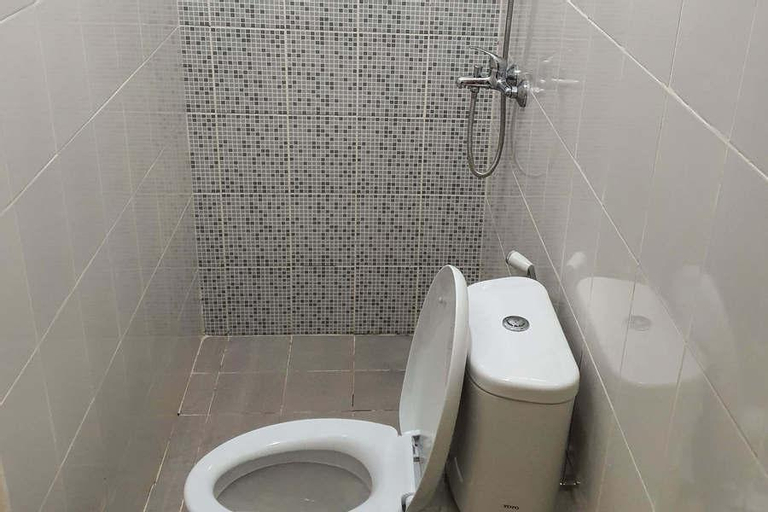 Bathroom 4