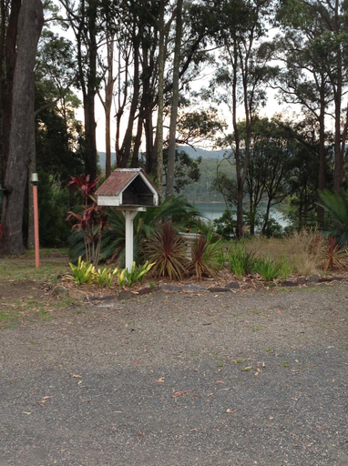 Others 4, Motel Farnboro, Eurobodalla