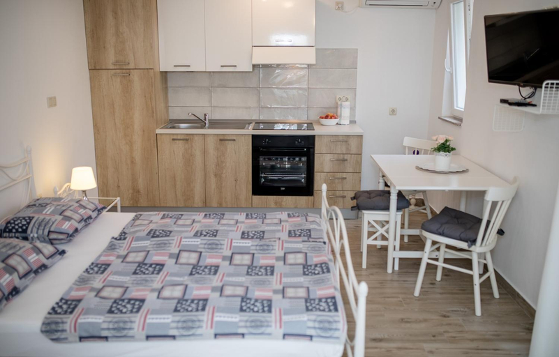Others 2, Apartments Makaus, Lopar/Supetarska Draga