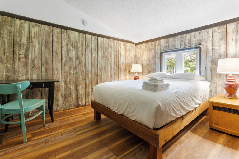 Bedroom 2, Tyrolean Chalets, Grey