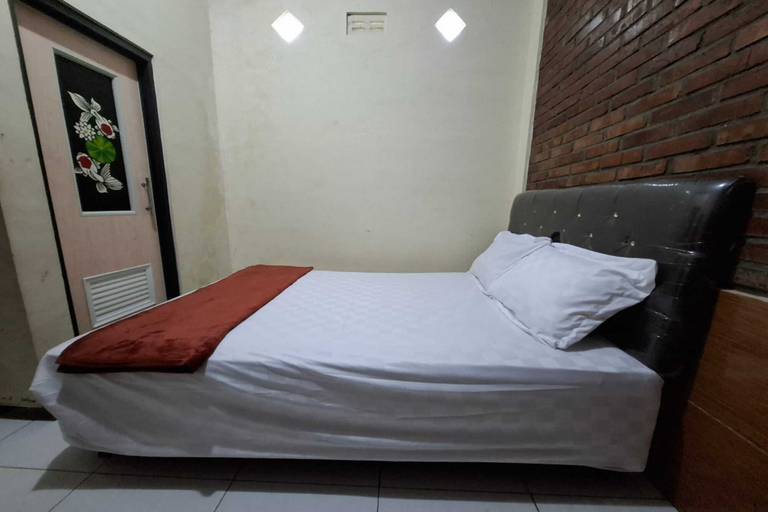 Bedroom 5, OYO 94245 Alya Homestay Syariah, Sleman