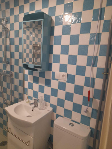 Bathroom 4, Beachfront House, Málaga