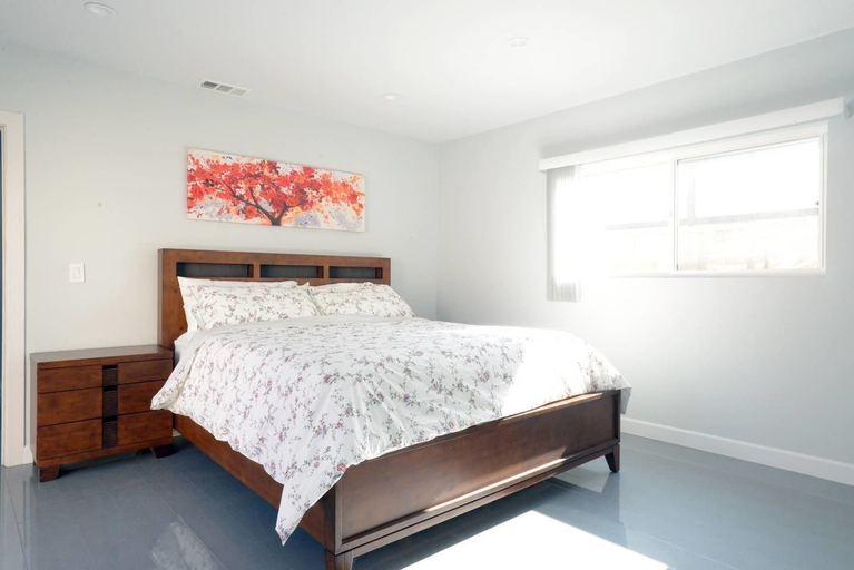 Bedroom 3, Bright Spacious Family House Near Universal Studios, Los Angeles