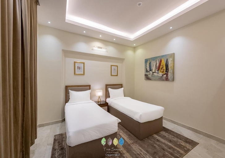 Others 3, فلل تري سيزون