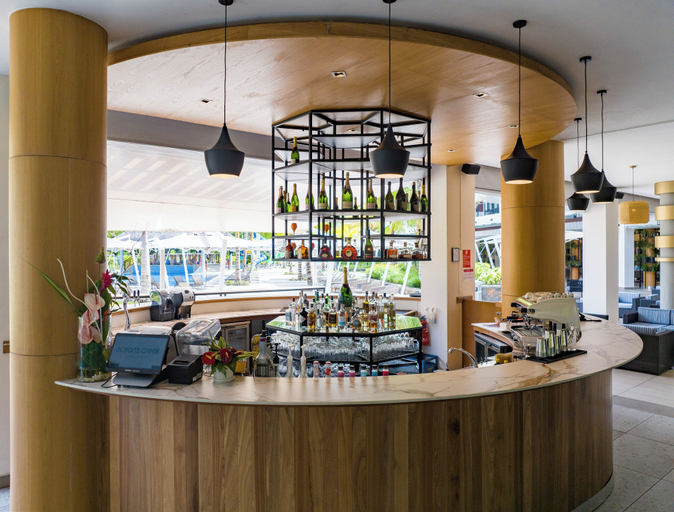 Food & Drinks 5, Ocean’s Creek Beach Hotel Mauritius