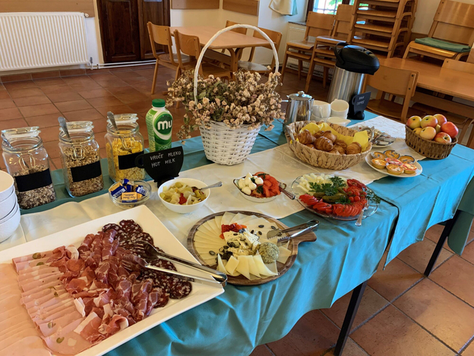 Food & Drinks, Hostel Javni Zavod Mekinjski Samostan, Kamnik