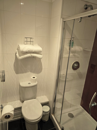 Bathroom 4, Best Western Reading Calcot Hotel, Reading
