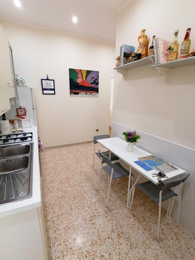 Kitchen 5, Verrotti House, Napoli