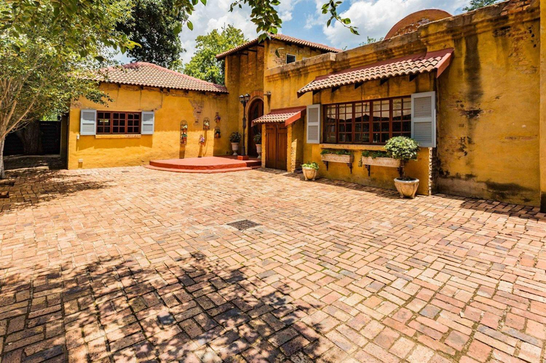 Exterior view, Villa Roma - Luxury Accommodation, City of Tshwane