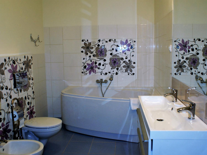 Bathroom, Palac Kobylin, Grójec