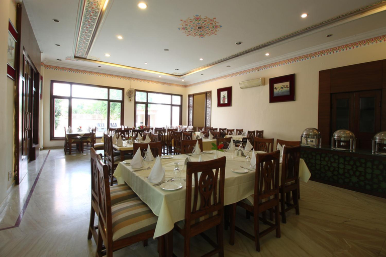 Food & Drinks 3, The Birder's Inn, Bharatpur