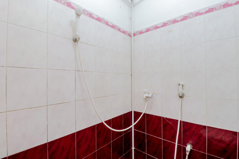 Bathroom 26