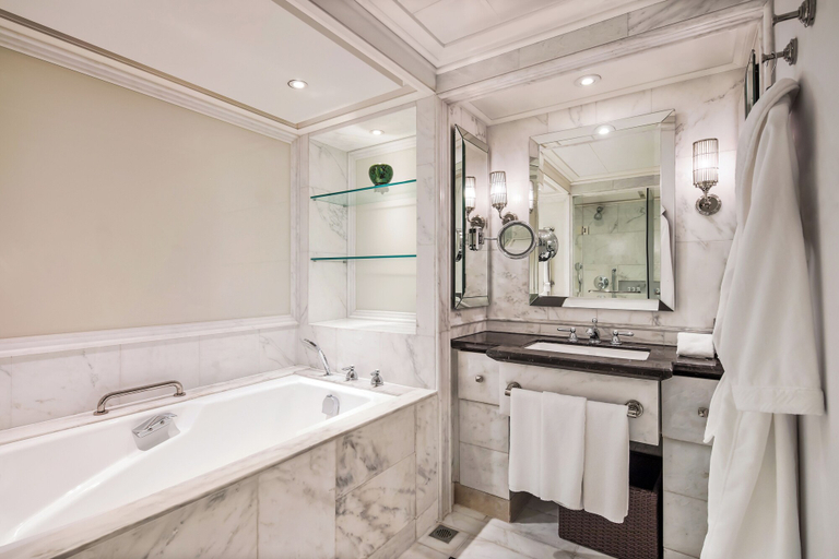 Bathroom 5, The St. Regis Beijing, Beijing
