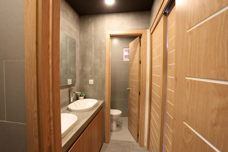 Bathroom 3