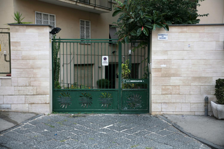 Exterior view 4, Verrotti House, Napoli