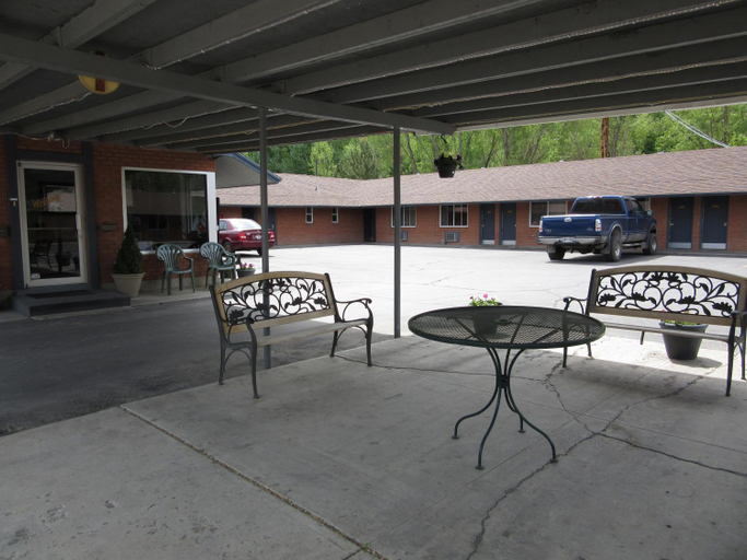Balcony/terrace, Lava Spa Motel & RV, Bannock