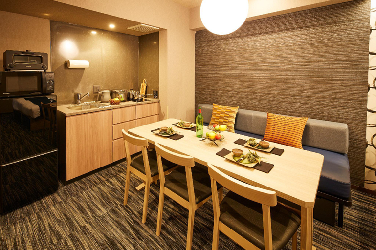 Dining Room 15
