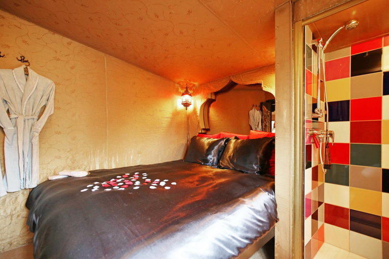 Bedroom 3, Paradijs Eiland, Hillegom