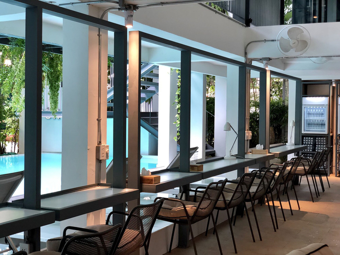 Food & Drinks 5, POR Santitham, Muang Chiang Mai