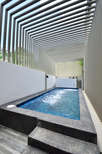 Sport & Beauty 2, LUXURY SERVICE VILLA-IRIS VILLA, Penang Island