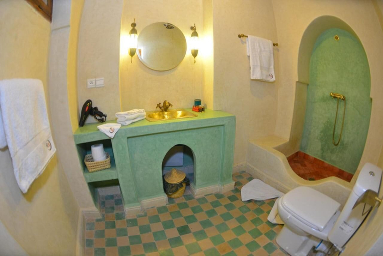 Bathroom 3, Verborgen Riad, Marrakech