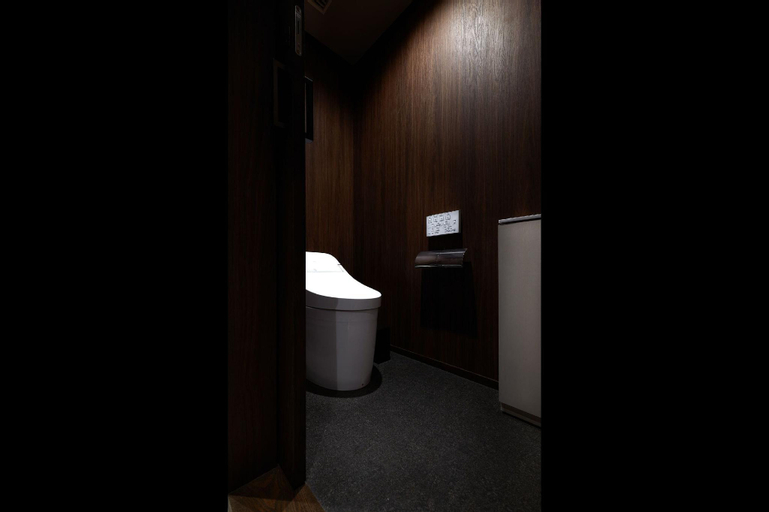 Bathroom 21