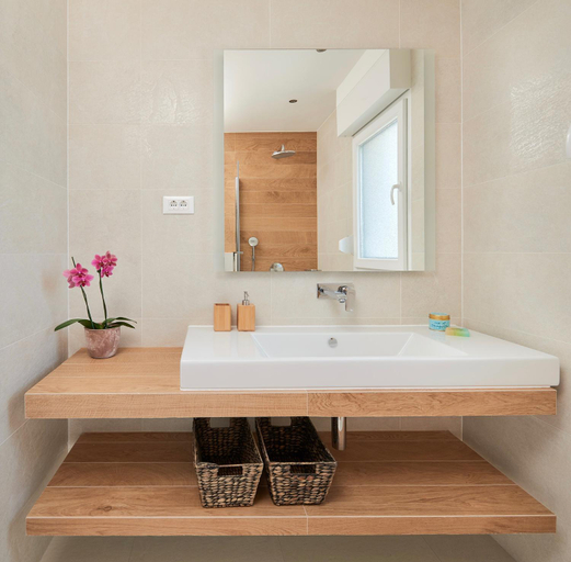 Bathroom 4, The White House, Brac, Pučišća