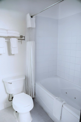 Bathroom 5, OK Welcome Home Hotel, Woods