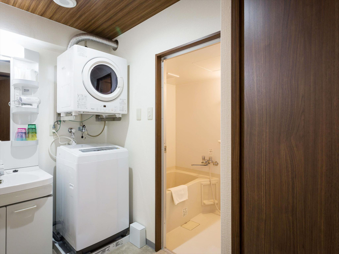 Bathroom 4, Ryujin Hotel Ukishima, Naha
