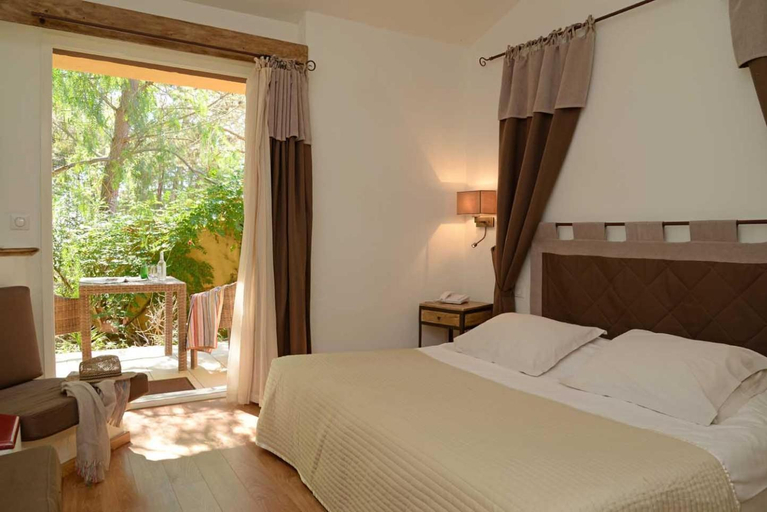 Bedroom, Hotel Le Belvedere, Corse-du-Sud