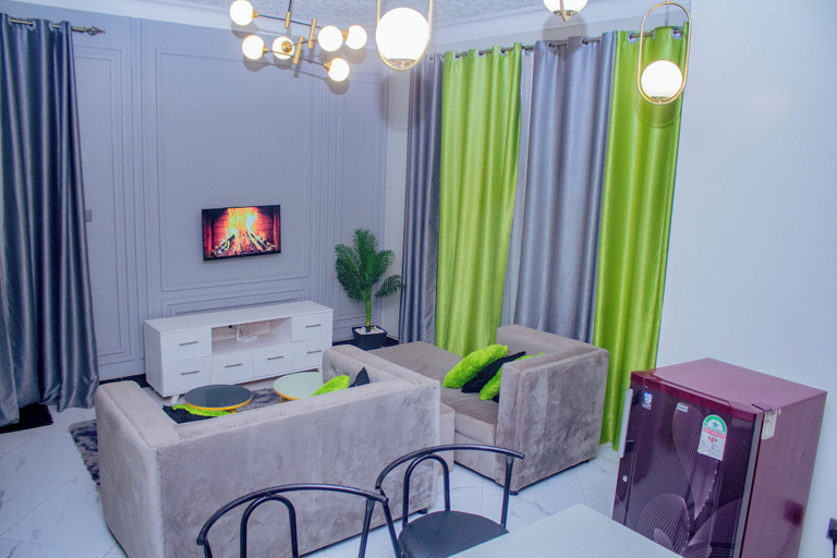 Others 5, Luxury One Bedroom Apartment Kampala, Kampala