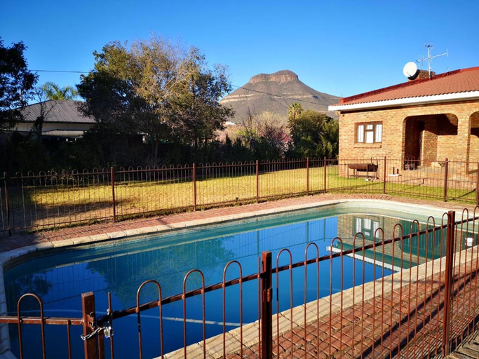 Others 2, The Graaff-Reinet Suites, Cacadu