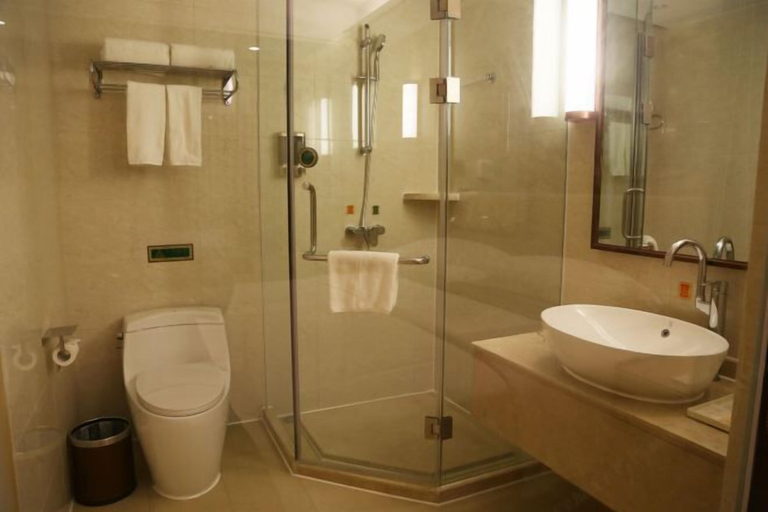 Bathroom 4, Vienna International Hotel (Danzhou Dingshang Square), Hainan