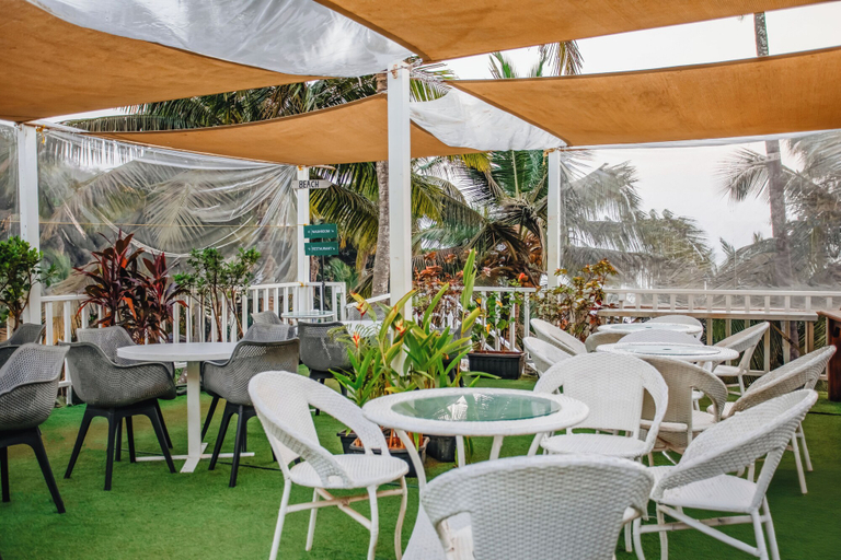 Food & Drinks, Stone Wood Beach Resort, North Goa