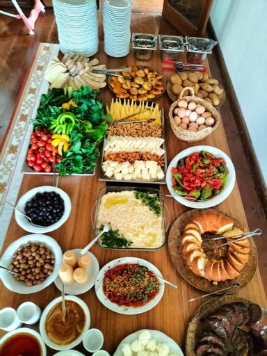Food & Drinks