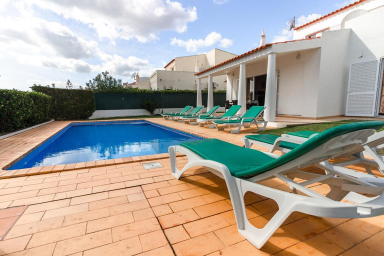 Sport & Beauty 2, Villa 300m from Beach - By Algarkasa, Albufeira