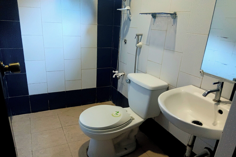 Bathroom 4, Casa Del Camba Hotel and Restaurant near Hundred Islands, Alaminos City