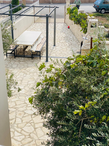 Others 3, Villa DA, Šibenik