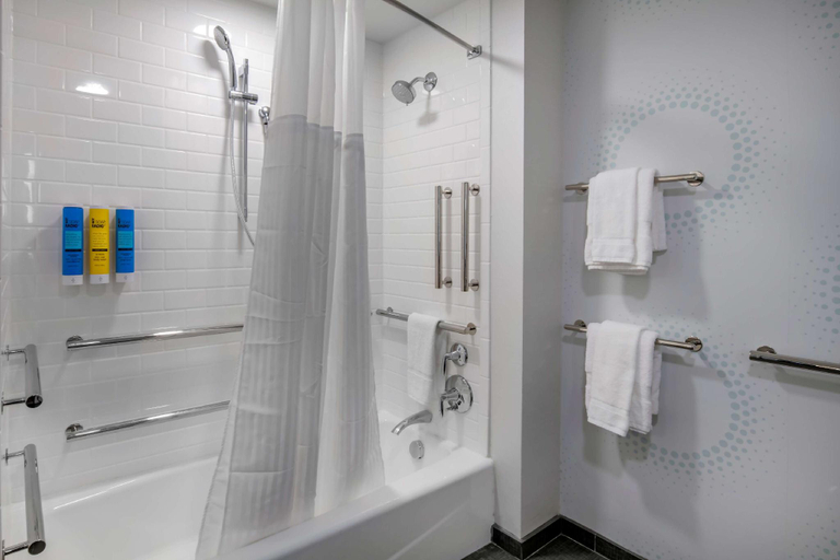 Bathroom 9