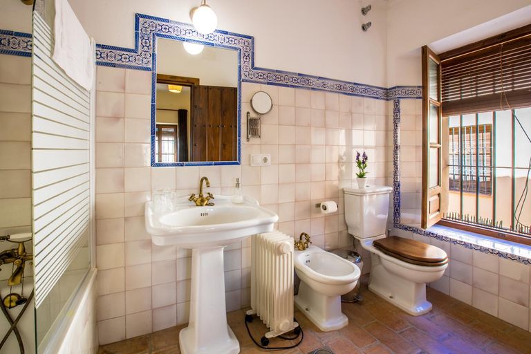 Bathroom 4, Hospederia Convento de Santa Clara, Córdoba