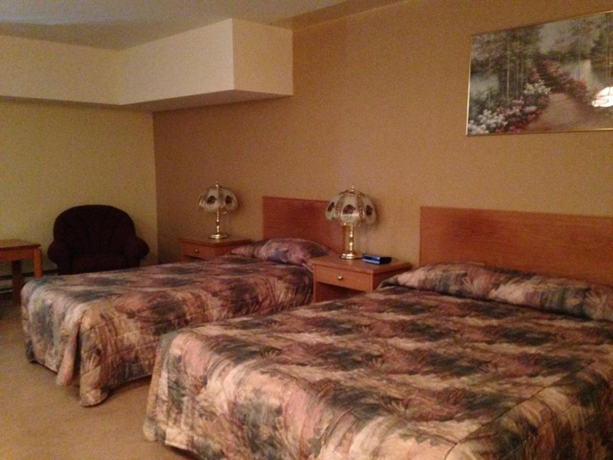 Bedroom 2, Western Budget Motel Peace River, Division No. 19
